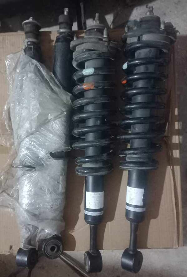 Shock absorbers for Hilux Revo and Hilux Rooco